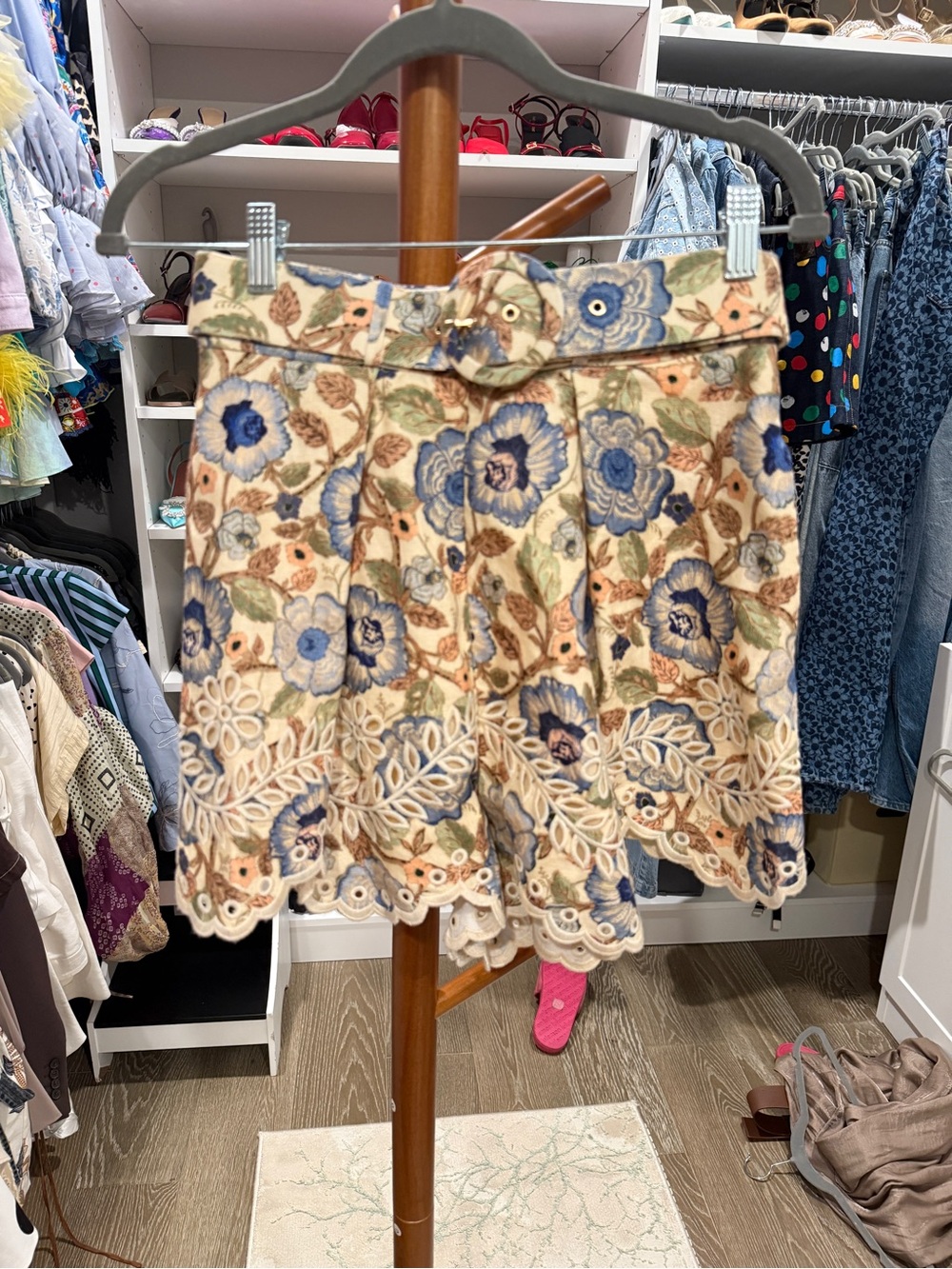 Zimmermann Junie Embroided shorts - Picture 2 of 7